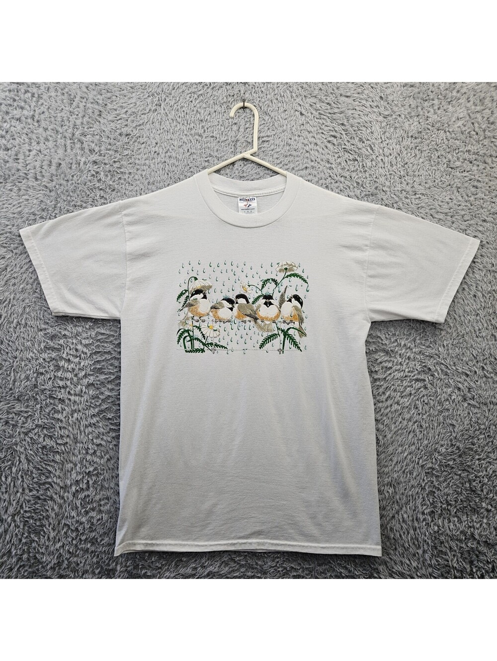 Vintage Birds T Shirt Men Large 90s Rain Umbrellas Black Capped Chickadee Rain